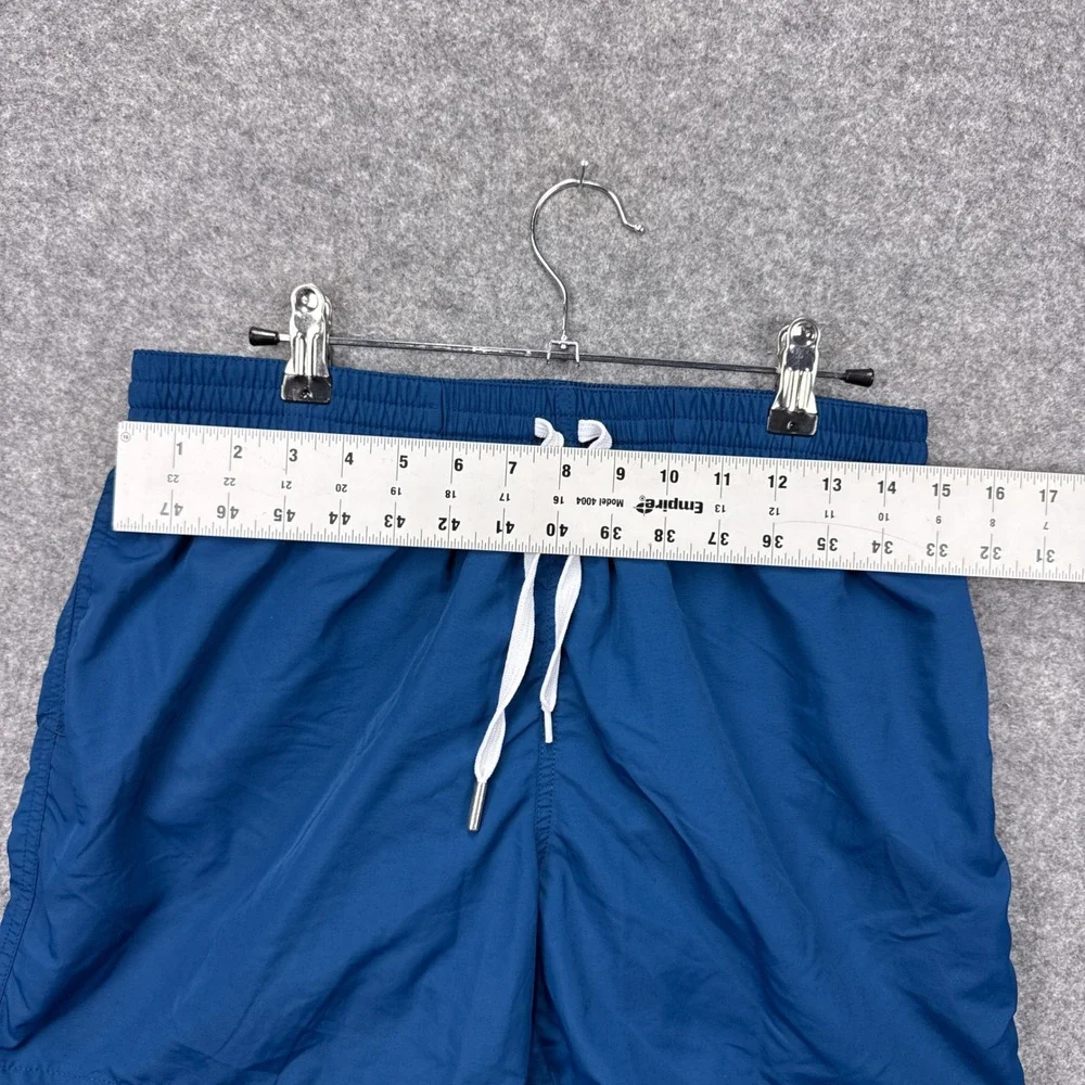 Chubbies Mens Medium Navy Blue Swim Trunks Chevron Back Pocket Mesh Lined Shorts